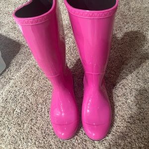 Ugg rain boots